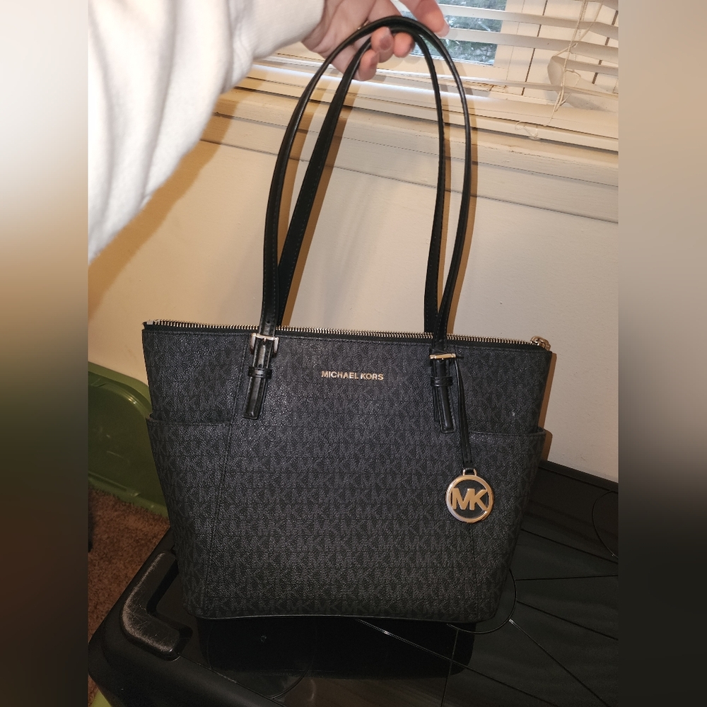 Michael Kors tote